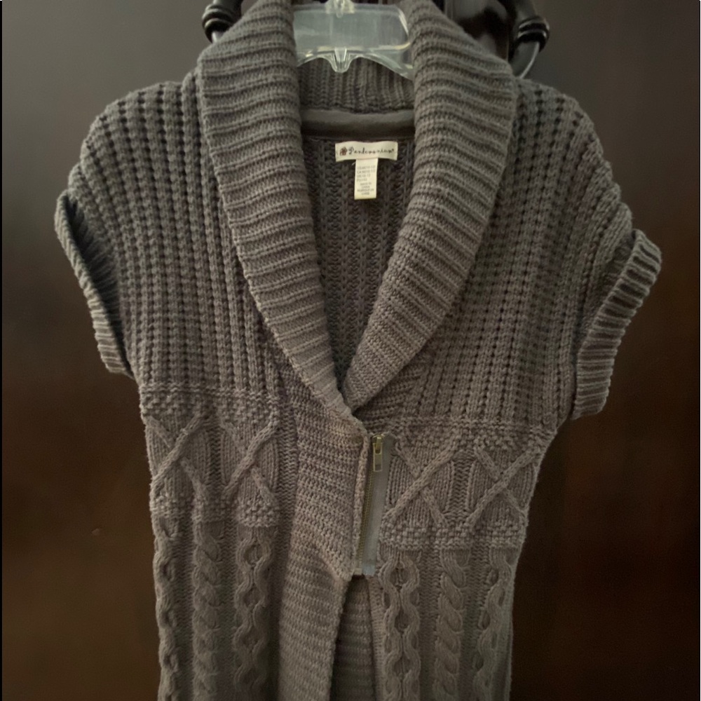 Sweater-Pandemonium Short Sleeve Zippered